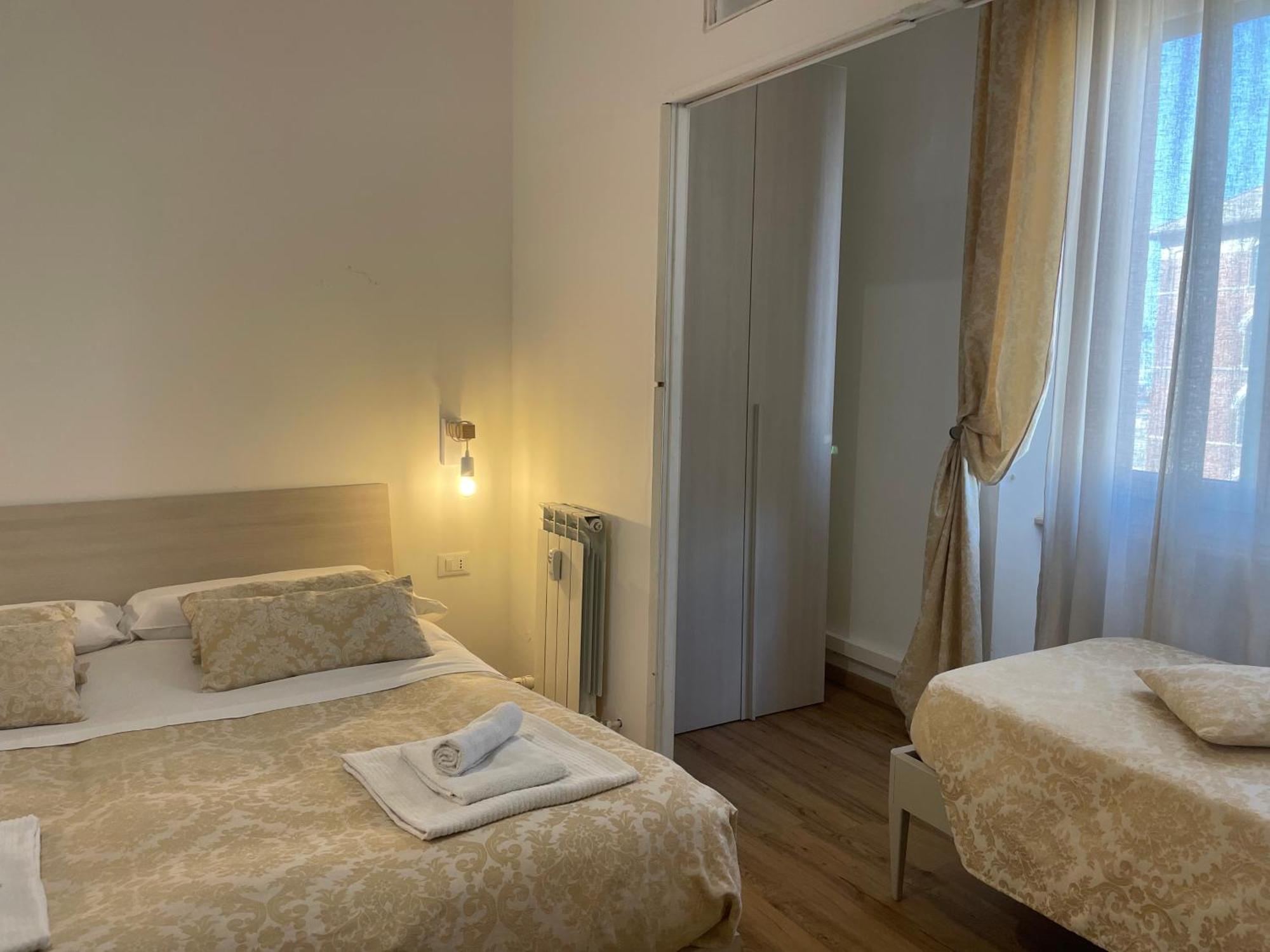 Cavour16 Rent Bedrooms Génova Exterior foto